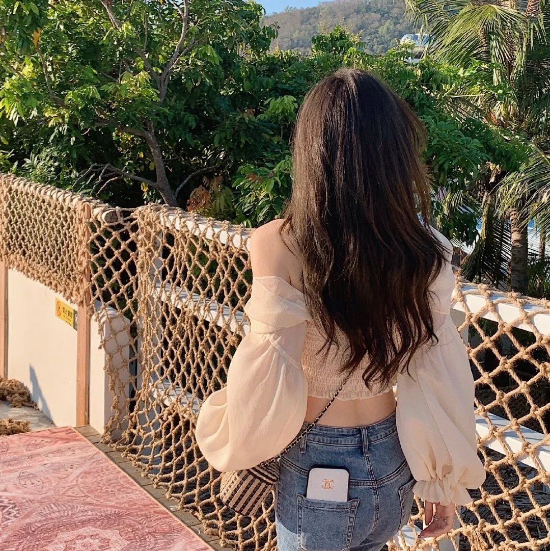 穿书后带着系统攻略神秘反派